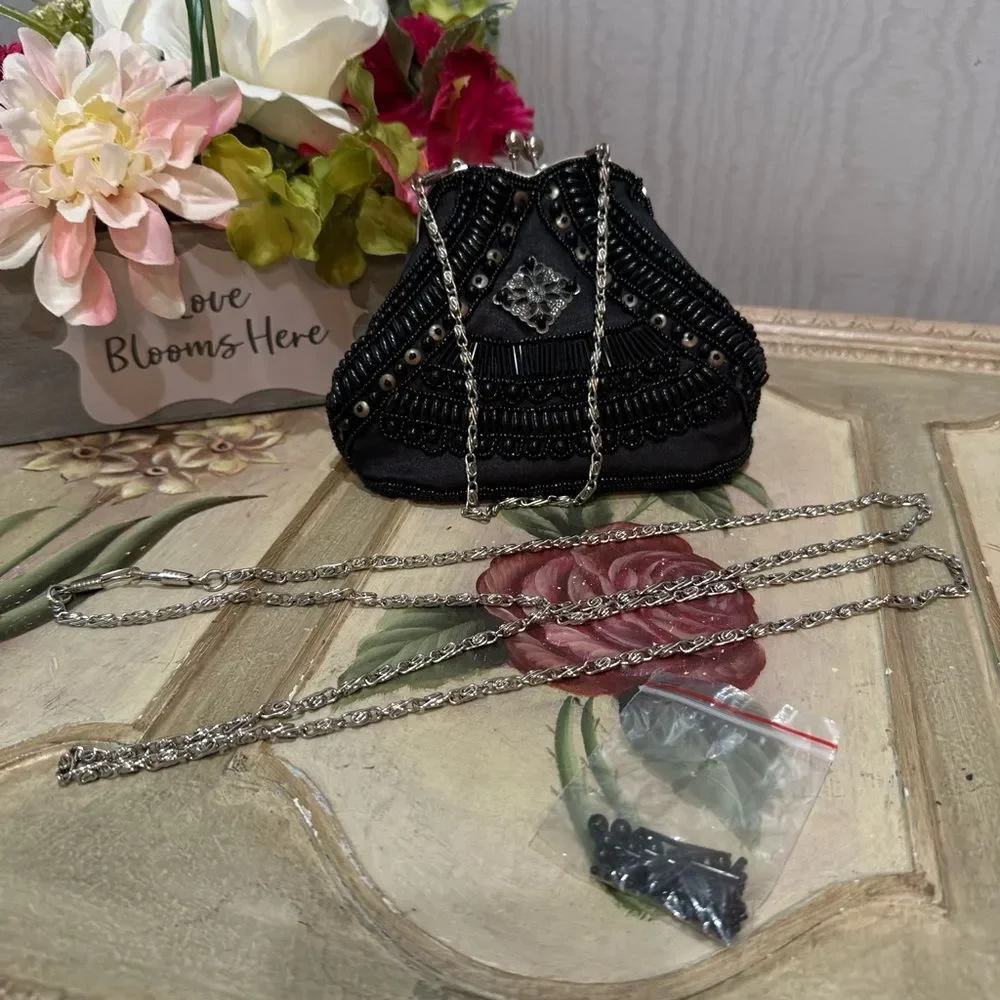 Heavily Beaded KISS Clasp Black Evening Bag Clutch Purse Wristlet Crossbody NWOT